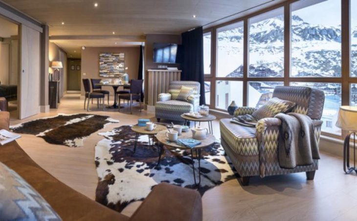 Hotel Le Taos, Tignes, Bedroom Lounge and Dining Table